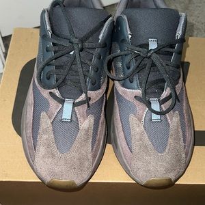 Yeezy 700 size 12 1/2